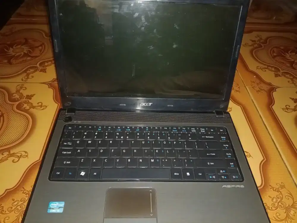 Laptop Acer core i15