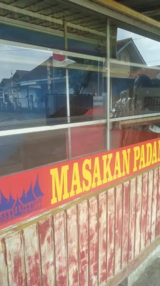 1,5 masih bisa nego,cek aja dulu(etalase satu paket)