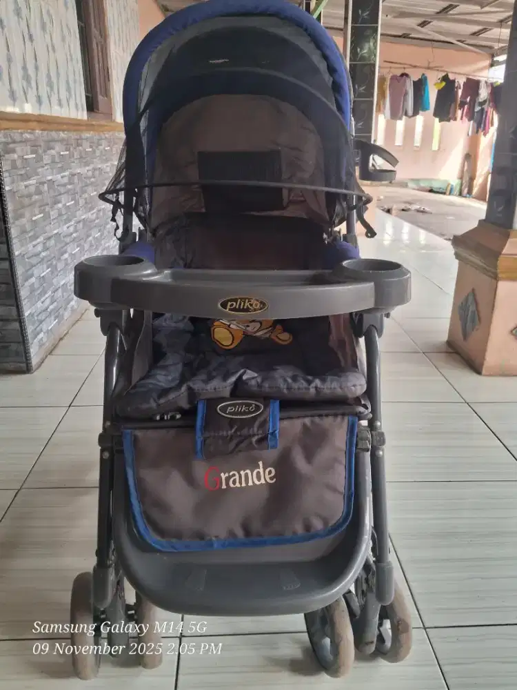 Stoler/dorongan bayi pliko