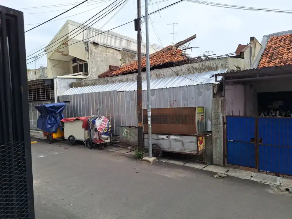 Dijual Rumah Hitung Tanah Dekat Stasiun Mangga Besar Cocok Untuk Rumah Kost, Jakarta Pusat