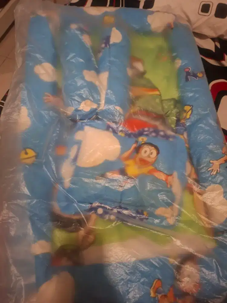 Kasur bayi+2guling+1bantal+kelambu dan sofa bayi+1bantal