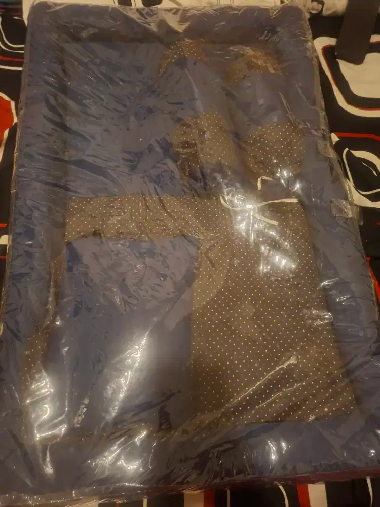 Kasur bayi ukuran besar 1set(1bantal,2guling,1kelambu)