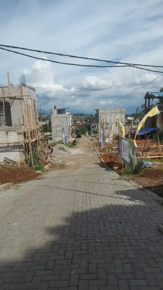 Kostan Baru 10 Kamar Tidur 3 Lantai ada S Pool 1,8M an per bln 2jt SHM