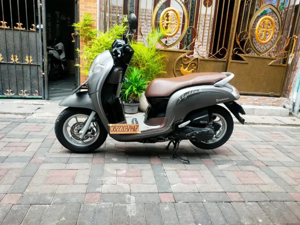 scoopy stylish 2020