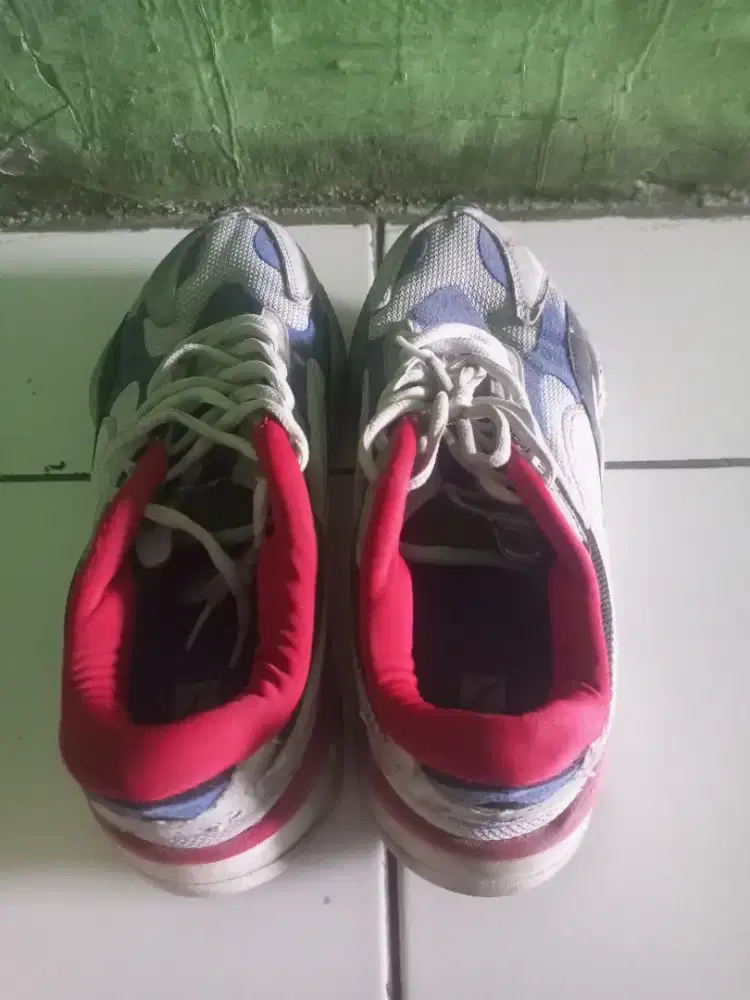 Sepatu Running System Ukuran 41