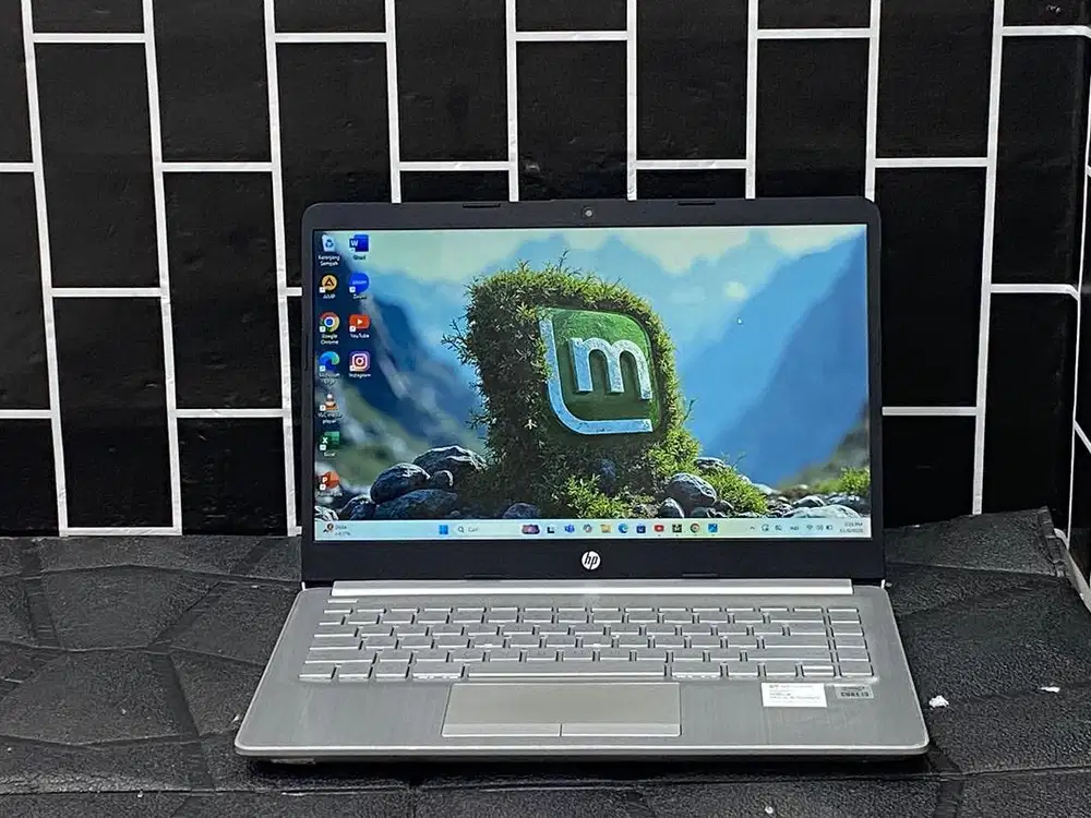 LAPTOP HP 14s-cf3xxx i3-1005G1 Ram 8GB SSD 256GB