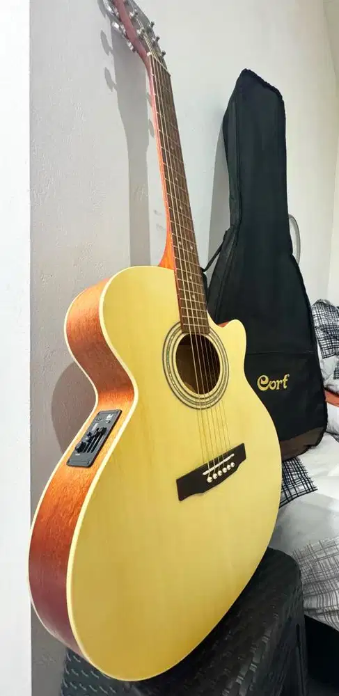 Gitar Akustik Cort SFX ME | Open Pore | Looks New |