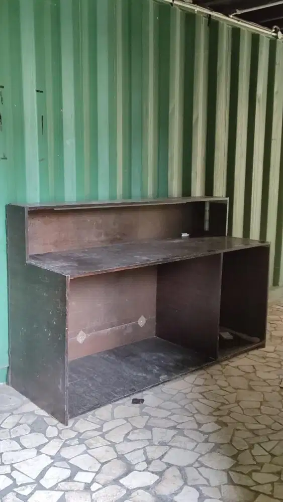 Meja cashier warna coklat