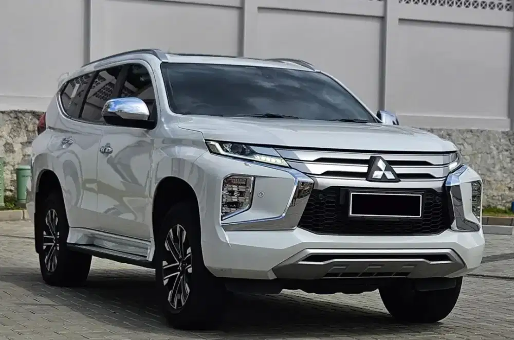 Mitsubishi Pajero Sport Dakar AT 2023