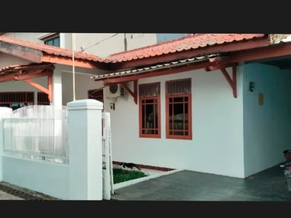 Dijual rumah besar 1 lt di area pancoran mas dekat pasar jaya Depok 1