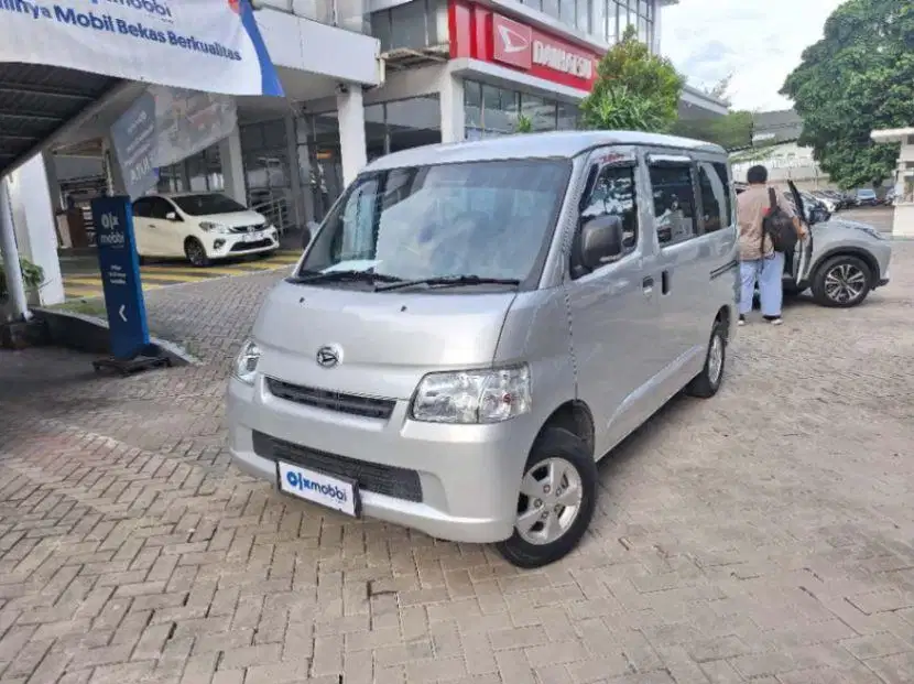 LOW DP Daihatsu Gran max 1.3 D Face To Face Bensin-MT 2022 FAN