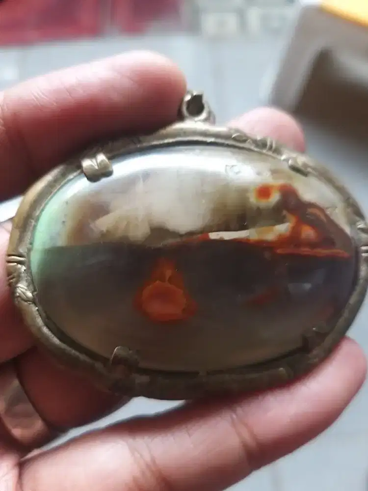 Dijual Kalung dan gantungan batu pancawarna garut  maknyuss