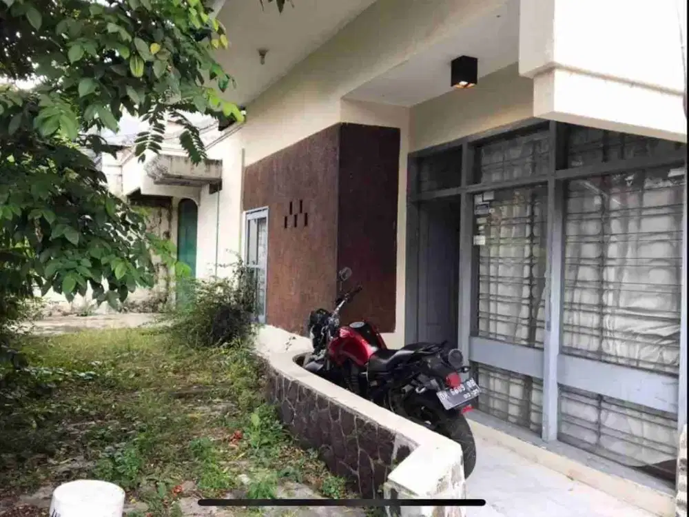 DISEWAKAN RUMAH SIAP HUNI LOKASI STRATEGIS SAYAP CIPAGANTI BANDUNG