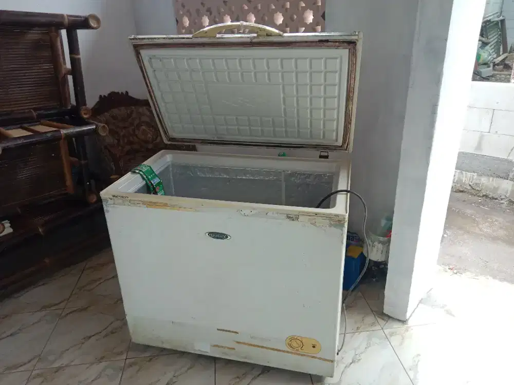 Freezer 200lt ex frozen food