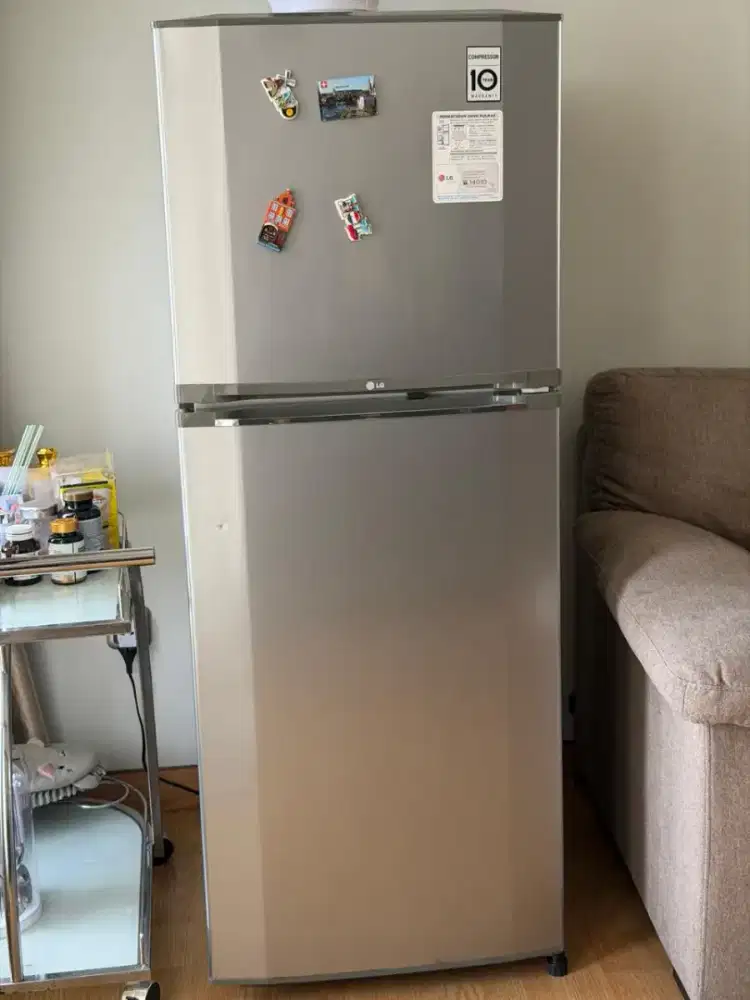 Kulkas LG dua pintu