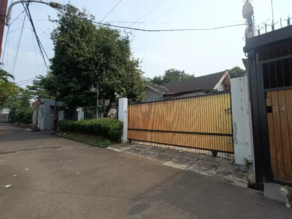 DI JUAL CEPAT RUMAH DI JL.PEKAYON 1 RAGUNAN PS.MINGGU JAKARTA SELATAN