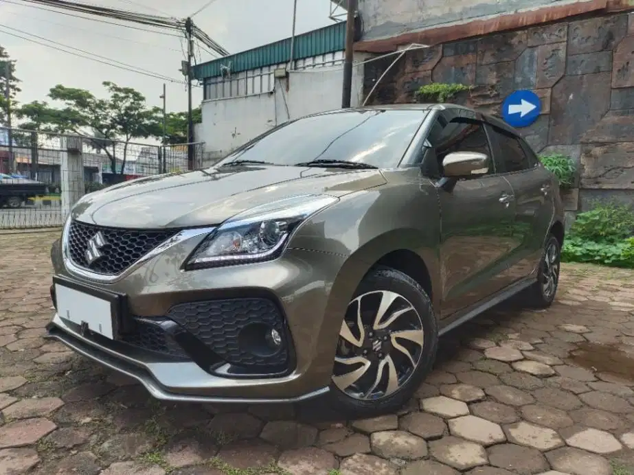 DP Rendah  9JT - Suzuki Baleno 1.4 Bensin-MT 2020 Abu