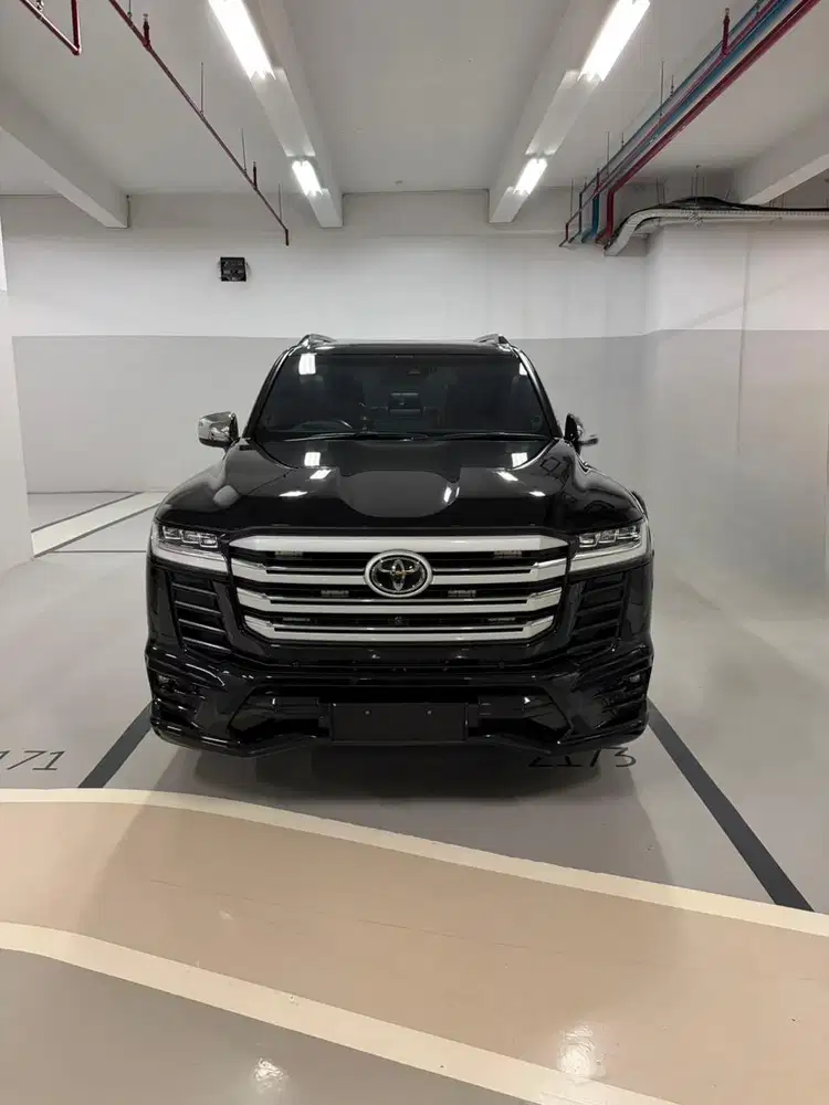 Toyota Land Cruiser LC 300 VXR 2023 pmk 2024