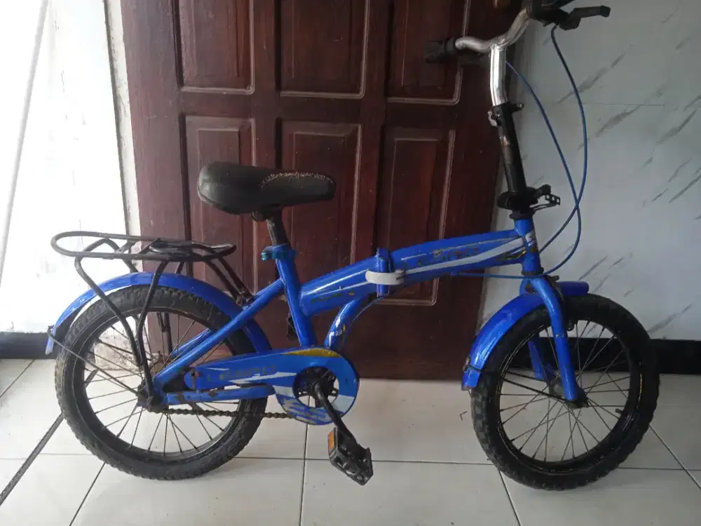 Sepeda lipat ukuran 16