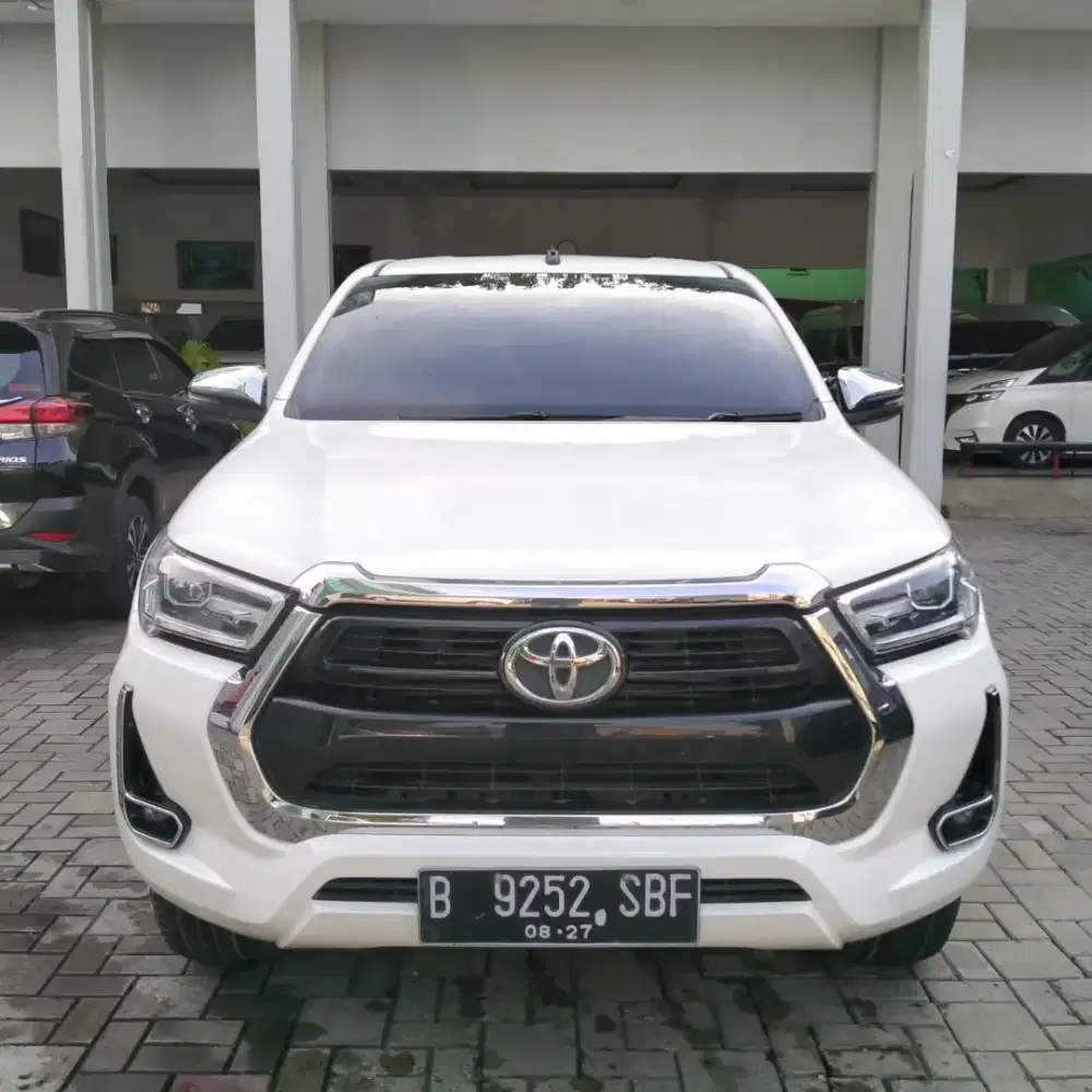 TOYOTA HILUX DC 2.4V A/T AUTOMATIC 2022 NOPOL B ORIGINAL TERAWATBAIK