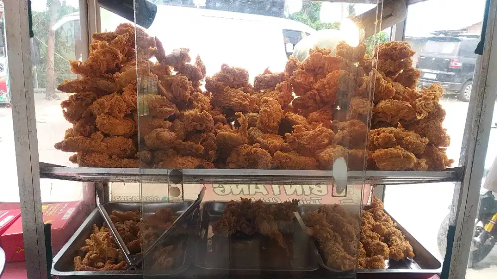 Dibutuhkan karyawan khusus wanita