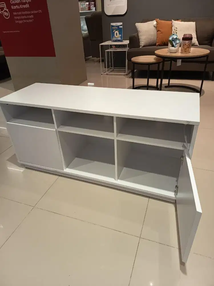 Carrol tv stand white