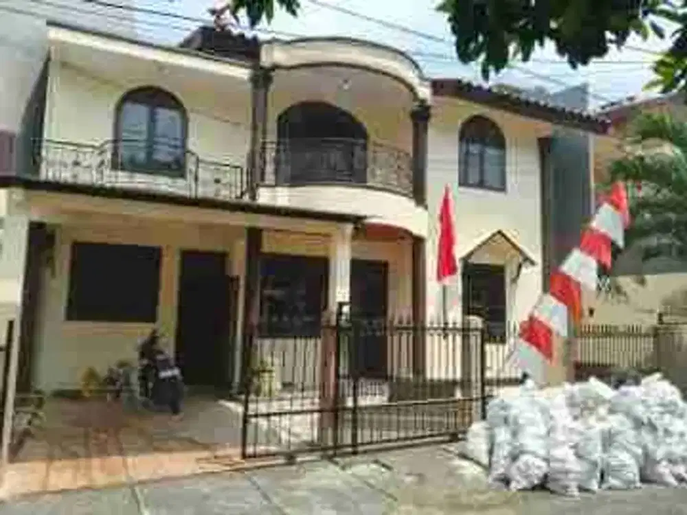 ruma 2lt dlm komplek Billy moon duren sawit Jakarta Timur