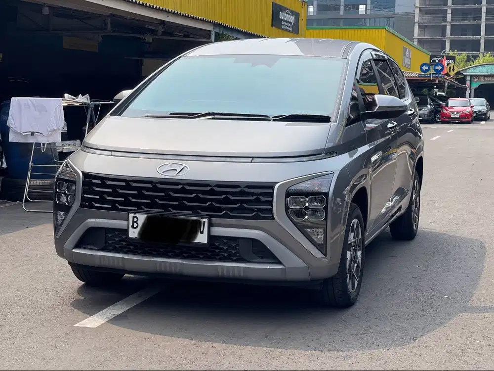HYUNDAI STARGAZWR PRIME 2022 GREY DIJUAL CEPAT LIKE NEW