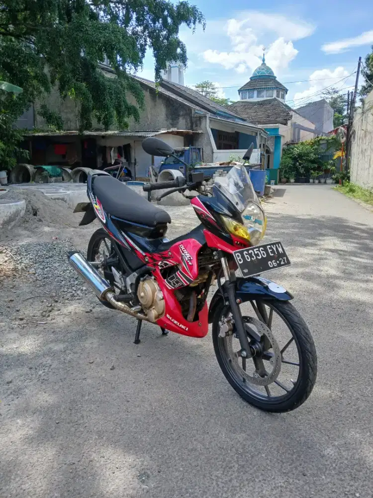 Suzuki satria F150 tahun 2012