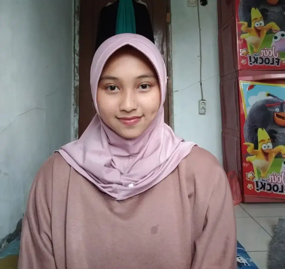 Ingin kerja art atau baby sitter