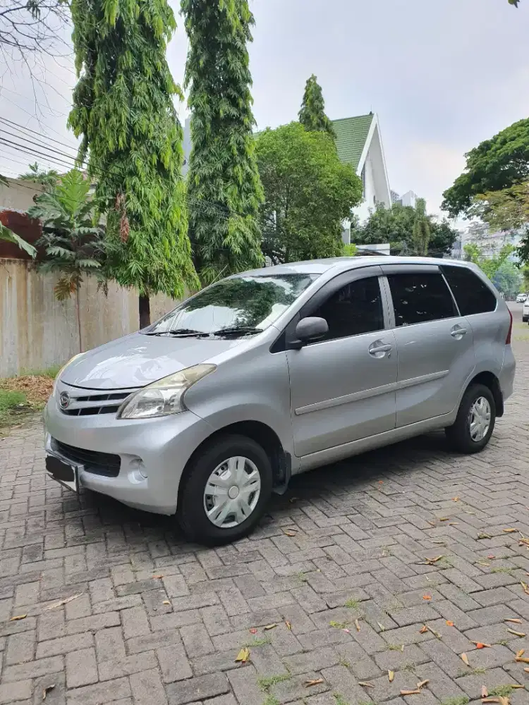 BU Xenia X Plus 1300 Airbag MT 2013 Pemakaian 2014 Daihatsu