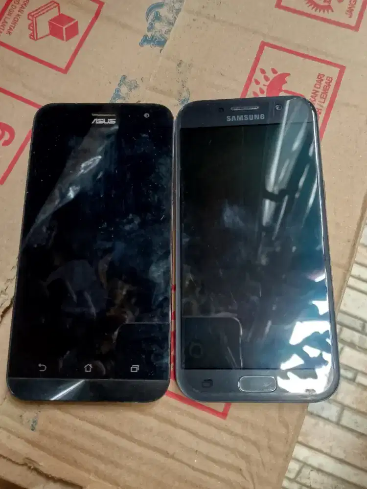 Samsung A5 Ram 3/32  dan Asus batangan jual borong aja 2 hp 150 pas