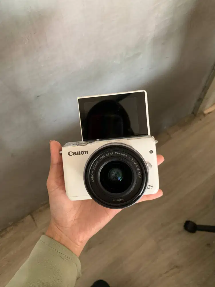 KAMERA CANON M10 + KIT WHITE