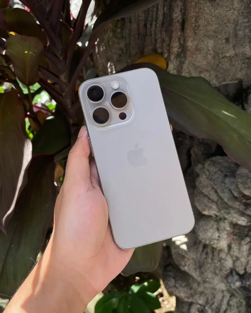 Iphone 15 Pro 128GB Natural Titanium Garansi Internasional Sim Sticker