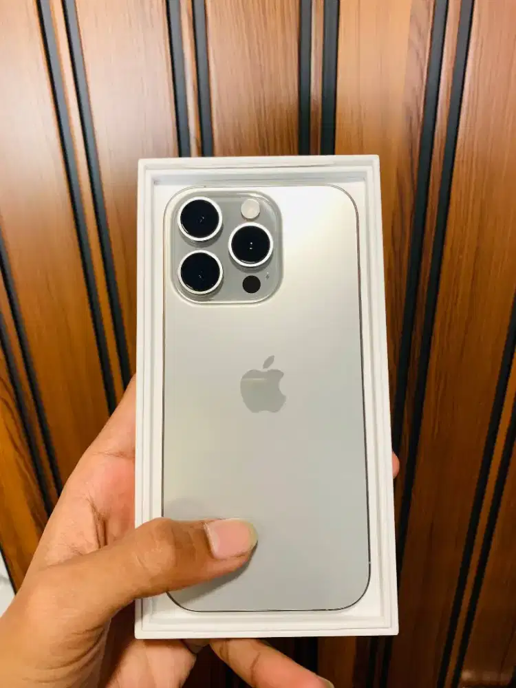 iPhone 16pro natural titanium 128gb iBox