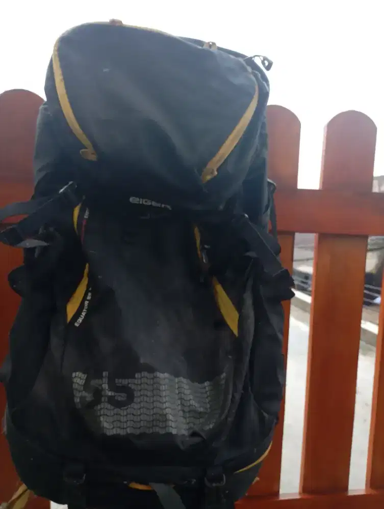 Tas CARRIER EIGER EQUATOR Black