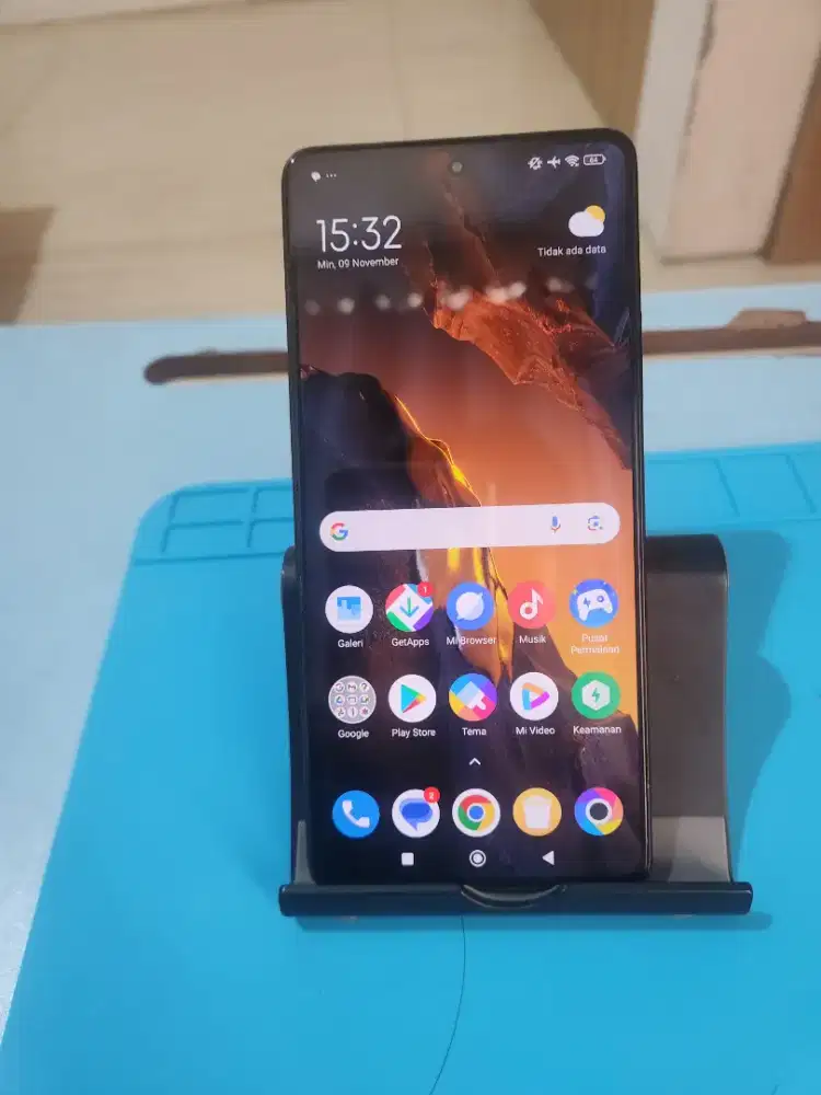 Xiaomi poco f5 8/256gb