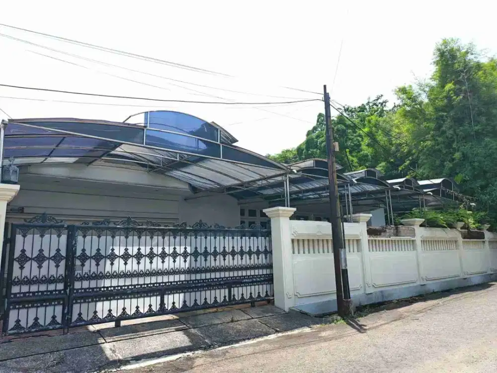 Rumah Lama Hoek 1 Lantai Di Jl Taman Brawijaya Kebayoran Baru Jakarta Selatan