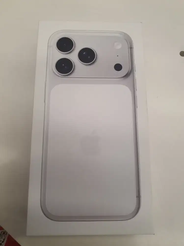 Iphone 17 pro 256gb silver garansi ibox 1 tahun