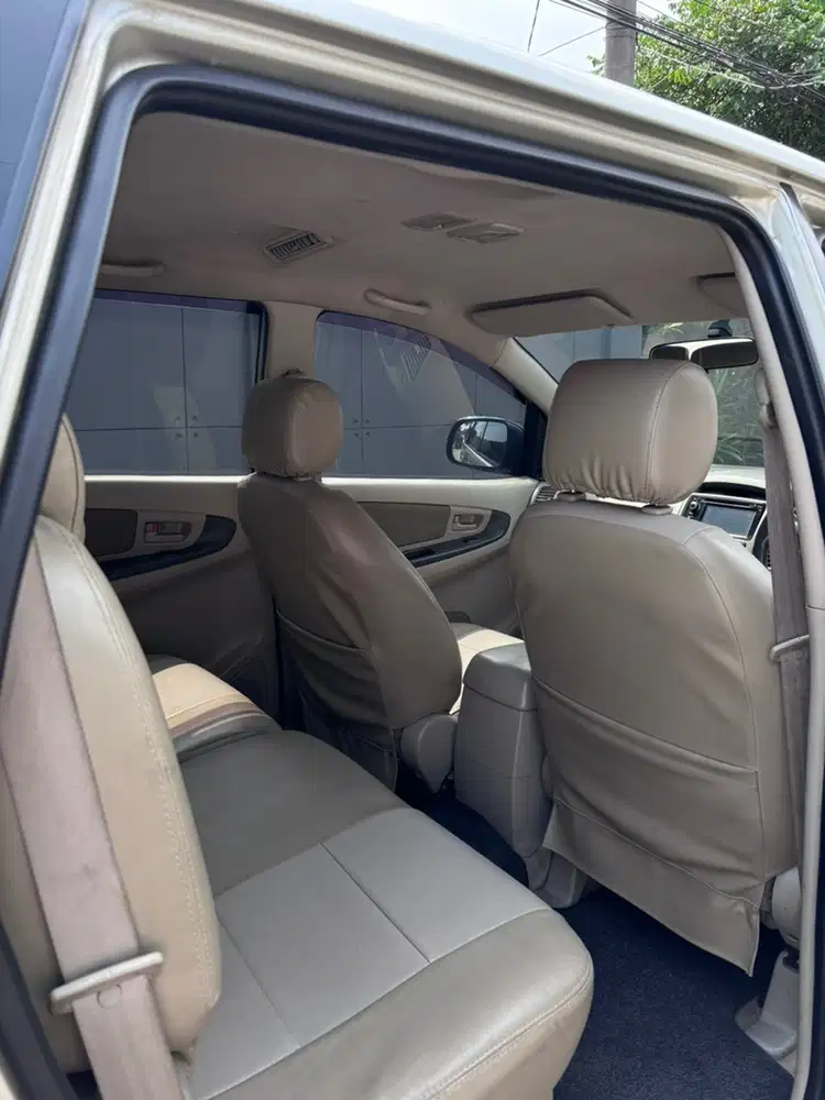 Toyota Kijang Innova 2012 Diesel
