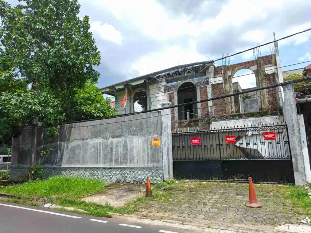 Rumah Mangkrak Hoek 2 Lantai Di Perumahan Pondok Indah Jl Kartika Utama Jakarta Selatan