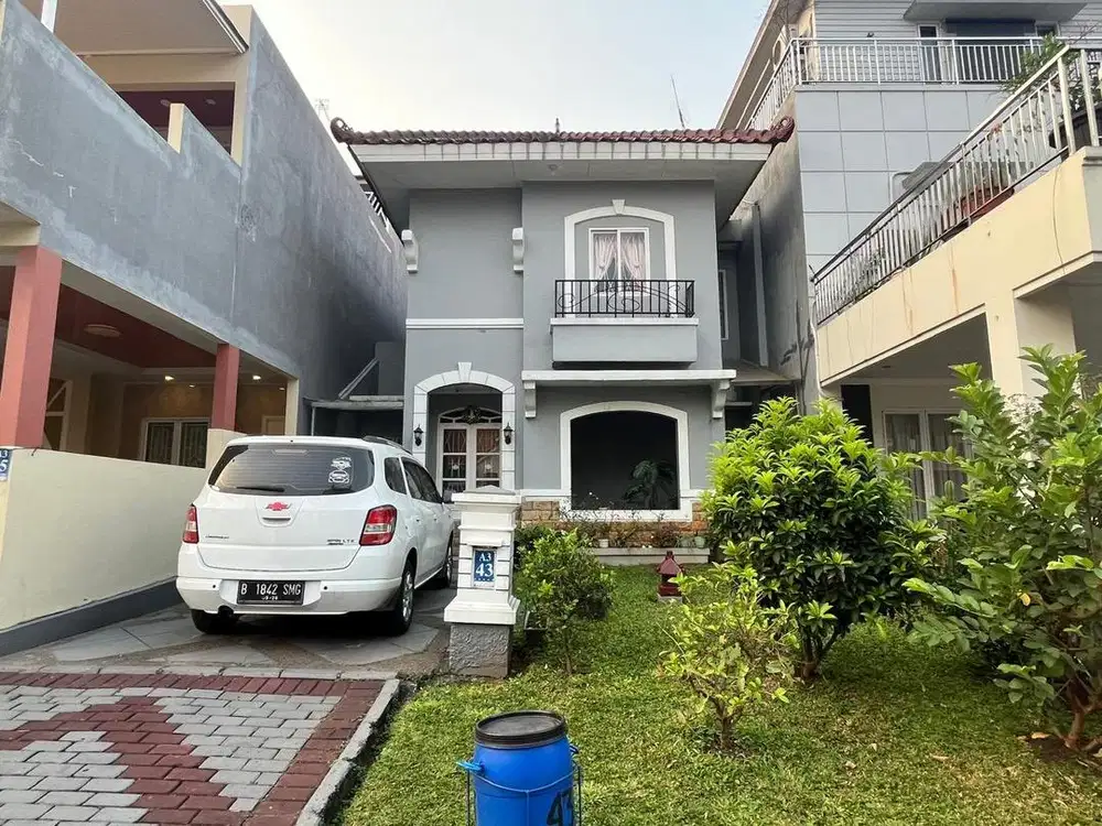 Di jual rumah di kota wisata cibubur