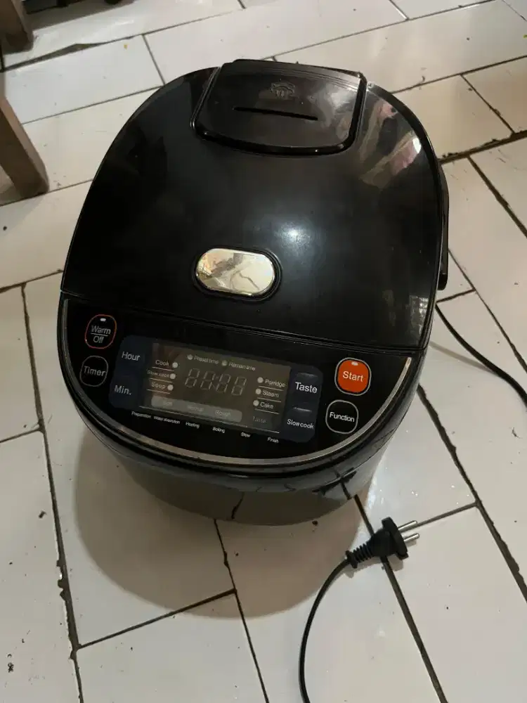 Kirin Digital Rice Cooker KRC 520D