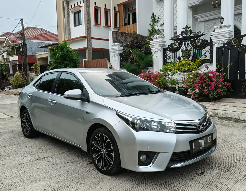 Toyota Corolla Altis 2015 Bensin