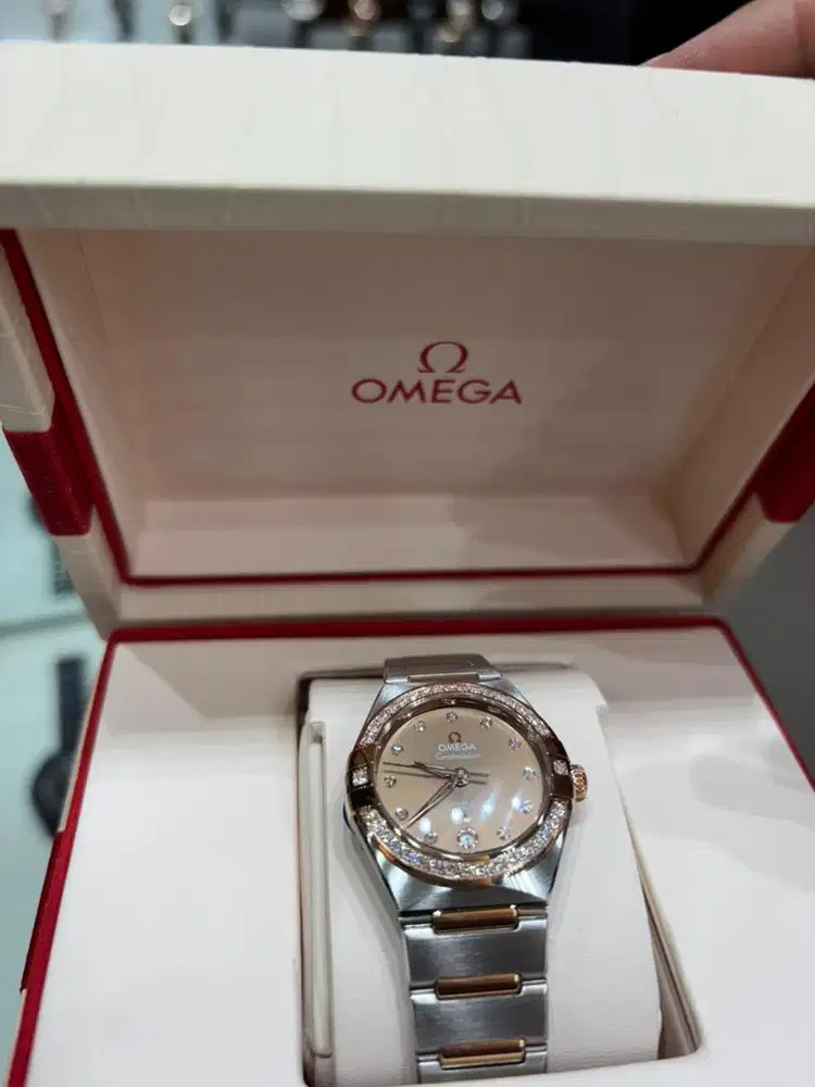 OMEGA constellation manhattan 29 co axial full diamond