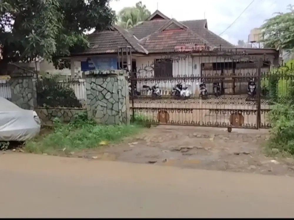 Jual Tanah 1000 m2 di jalan Masjid DarutTaqwa Gandul Depok