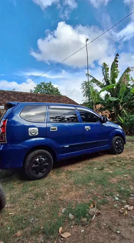 Daihatsu Xenia 2004 Bensin