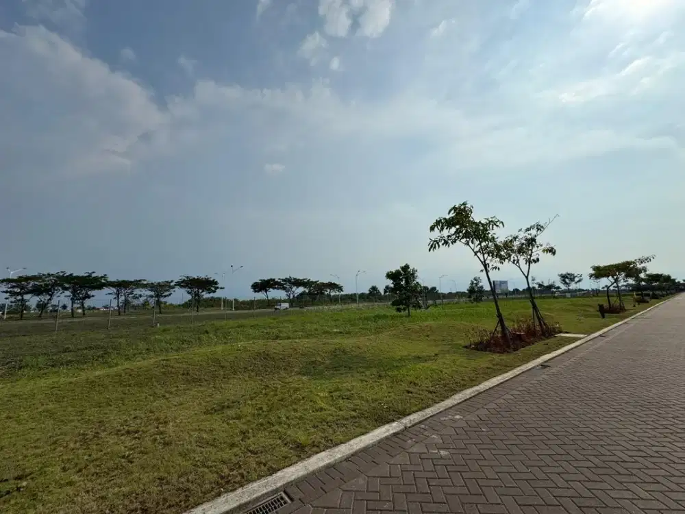 Dijual cepat kavling hunian Long Beach PIK 2 depan taman