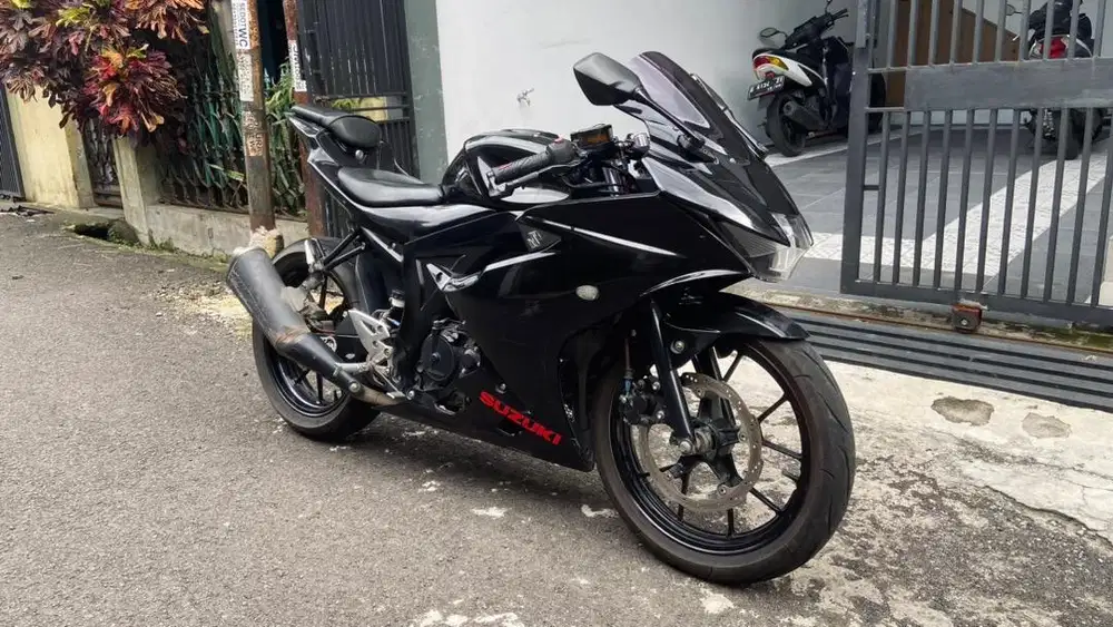 Suzuki GSX - R150 2019 keyless