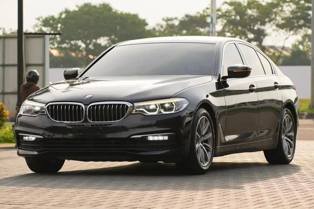 (DP 52jt) BMW 520i Luxury 2020 (G30)
